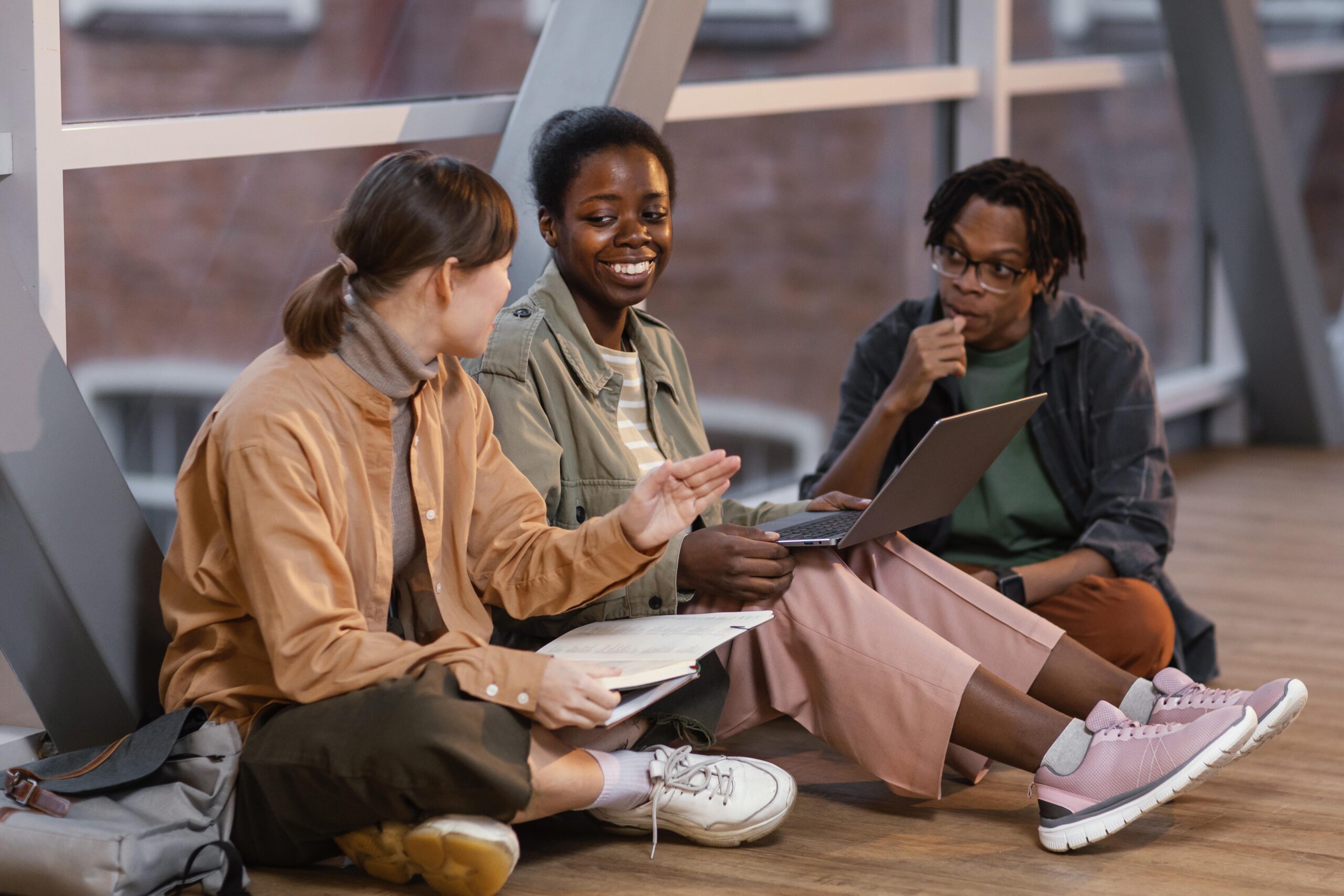 Student Life Balance Abroad: How International Students Manage Work, Study, and Friends