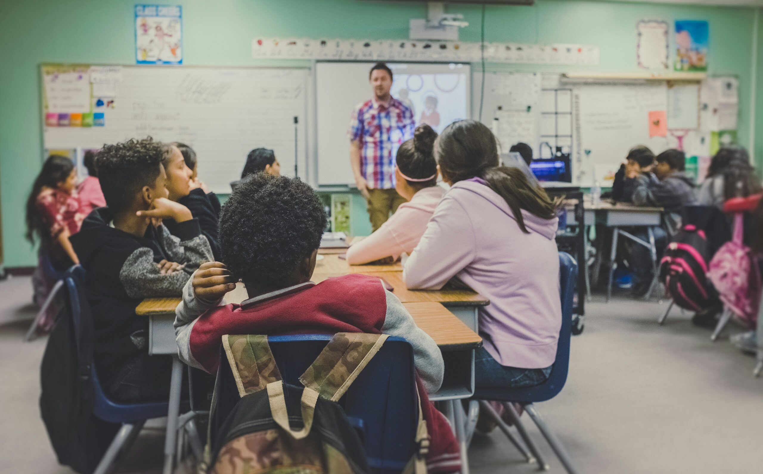 School Grants for Low-Income Students: How to Find Financial Aid