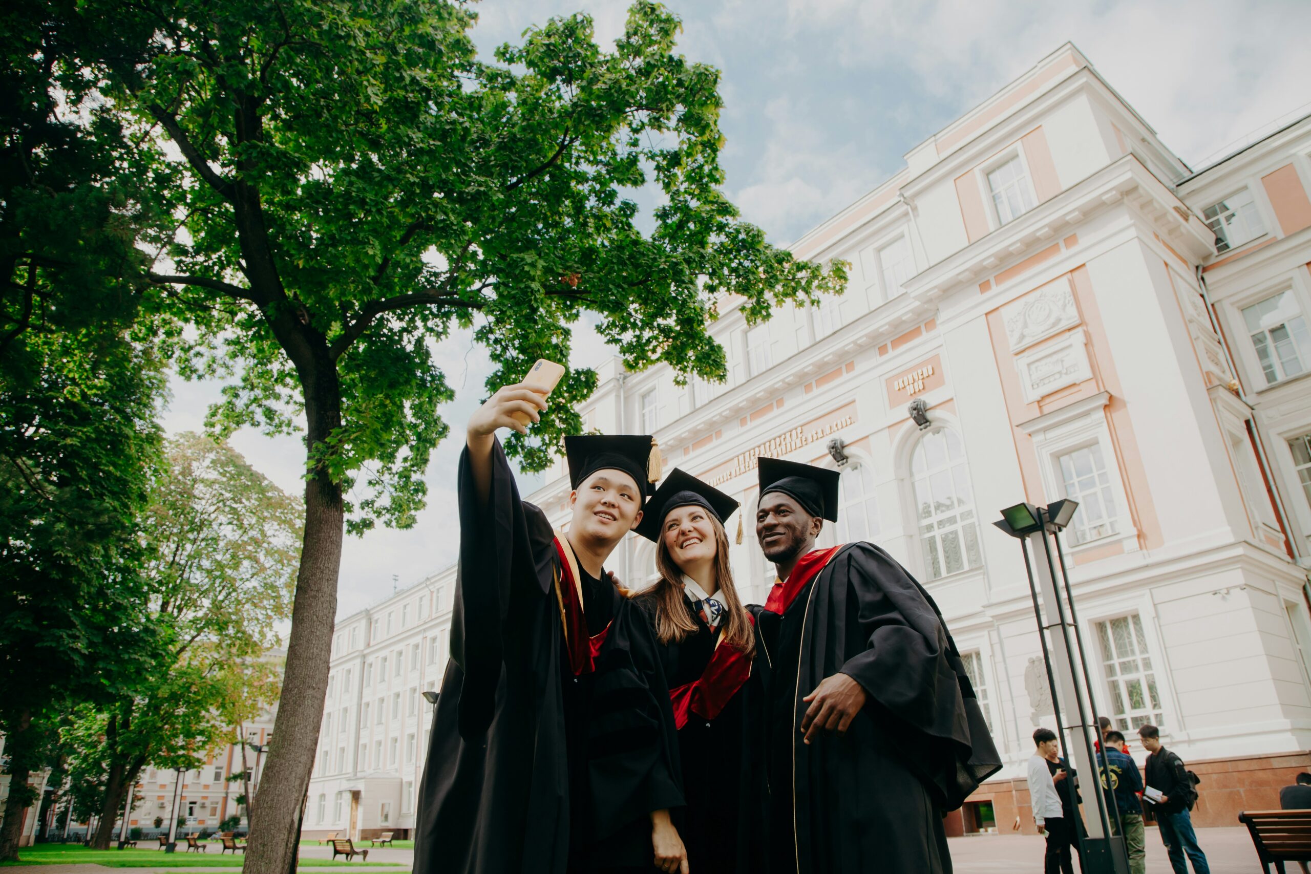 Fully Funded Scholarships for International Students: Ultimate Guide